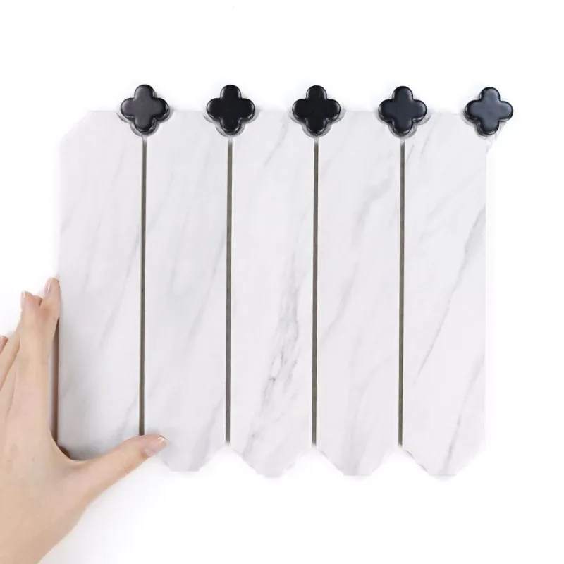 Țiglă Cecile Marble Mată Trifoi Black