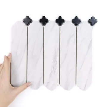 Țiglă Cecile Marble Mată Trifoi Black