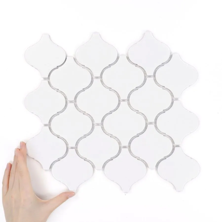 Țiglă Arabesque Mare Alb Mată