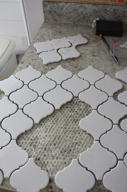 montarea plăcilor ceramice adeziv sfaturi expert mozaic arabesc